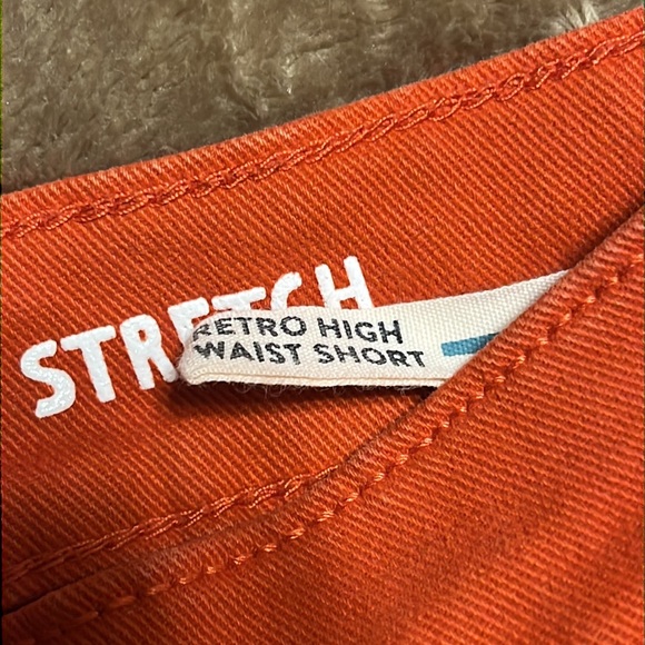 Retro High Waisted Shorts - Picture 4 of 6